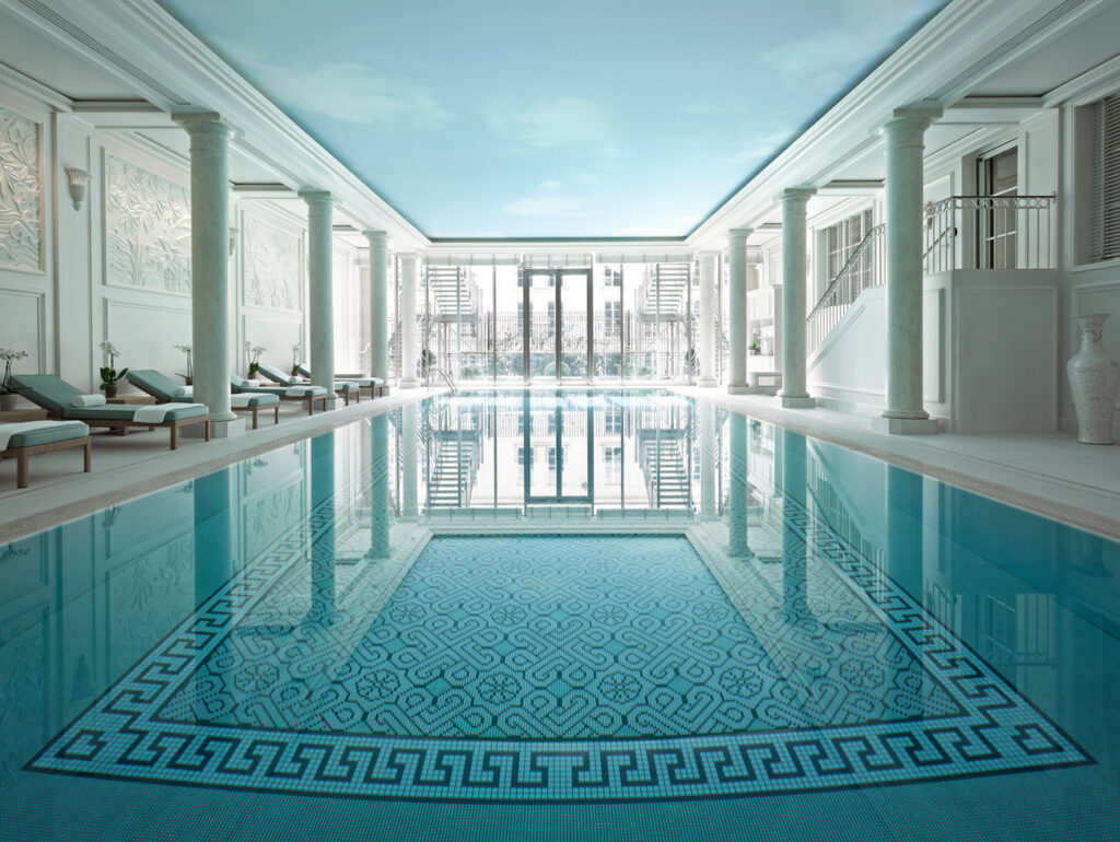 A piscina do Shangri-La Paris | Foto: Divulgação