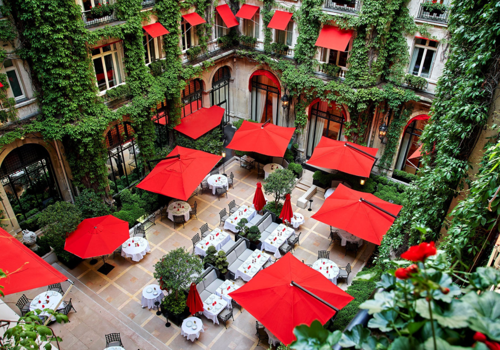 Hôtel Plaza Athénée Quando Sex And And The City Se Hospedou No Mais Puro Luxo Em Paris Checkhotels