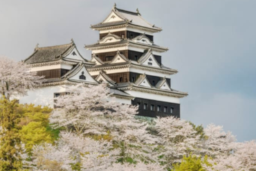Visão de longe do Ozu Castle Town Hotel