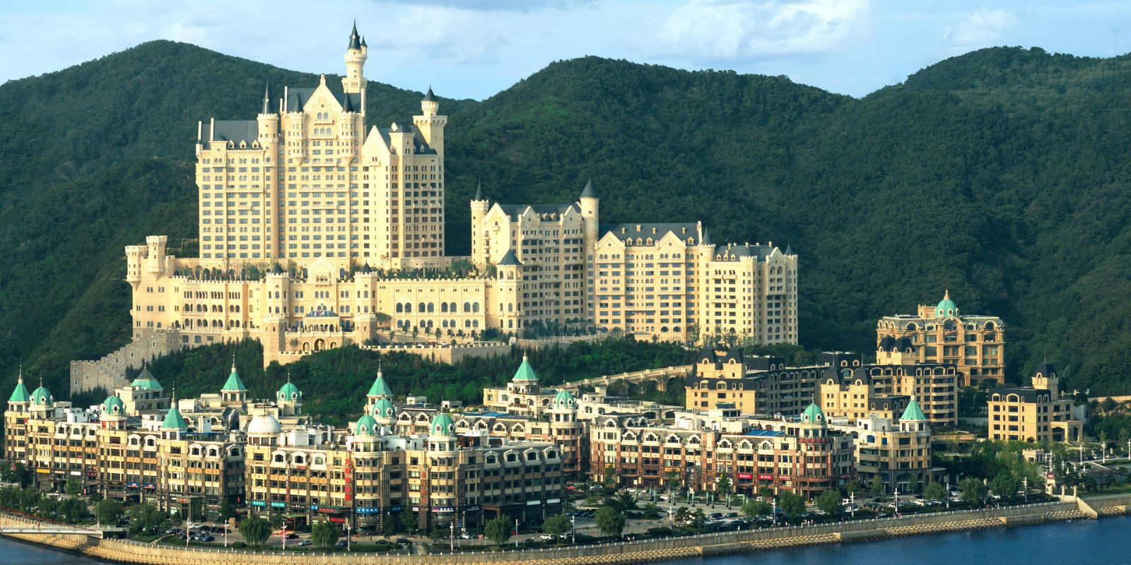 Exterior do Castle Hotel of Dalian