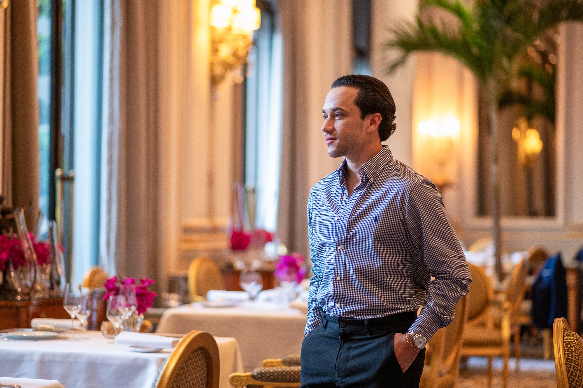 Vinicius Belo no Four Seasons George V Paris | Foto: CheckHotels