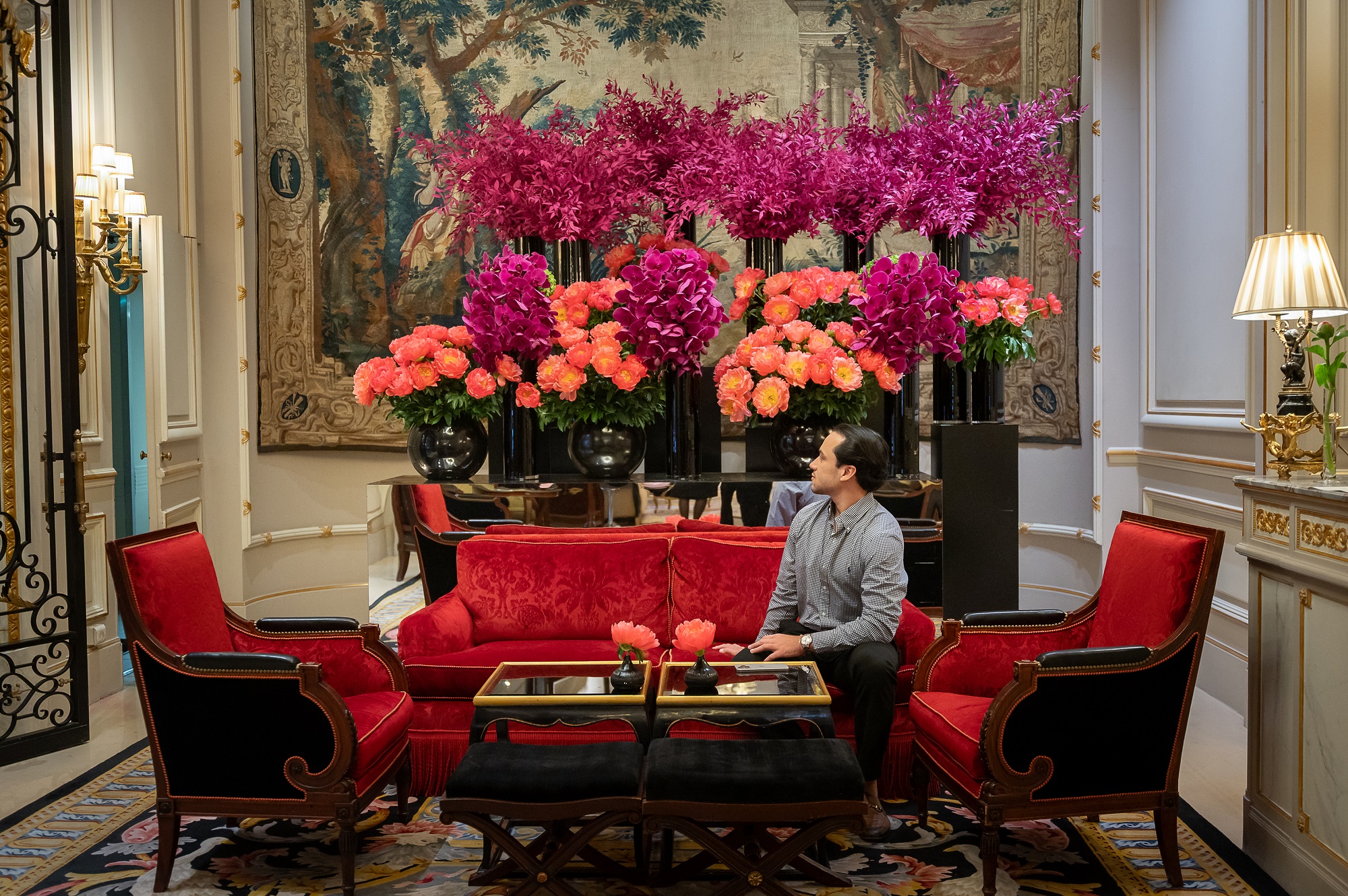 Vinicius Belo no Four Seasons George V Paris | Foto: CheckHotels