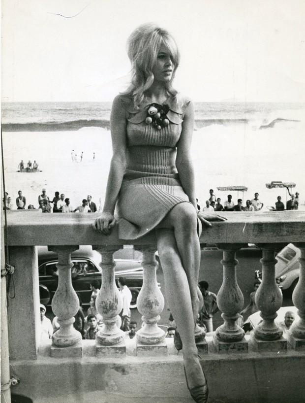 Brigitte no Hotel Copacabana Palace em 1964 | Foto: Reprodução