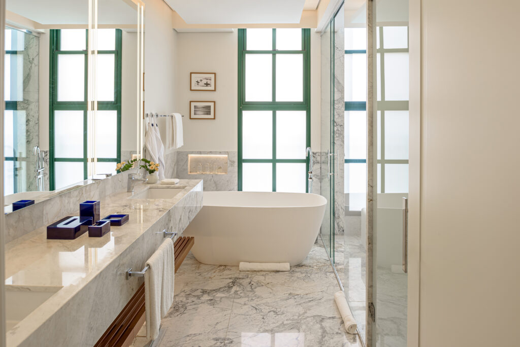 Banheiro do Boa Vista Surf Lodge | Fasano | Foto: Reprodução