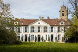 A casa de Karl Lagerfeld está à venda: descubra a mansão em fotos