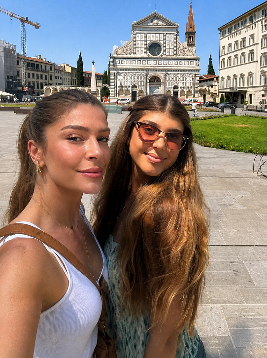 Grazi Massafera e a Filha Sofia em Firenze