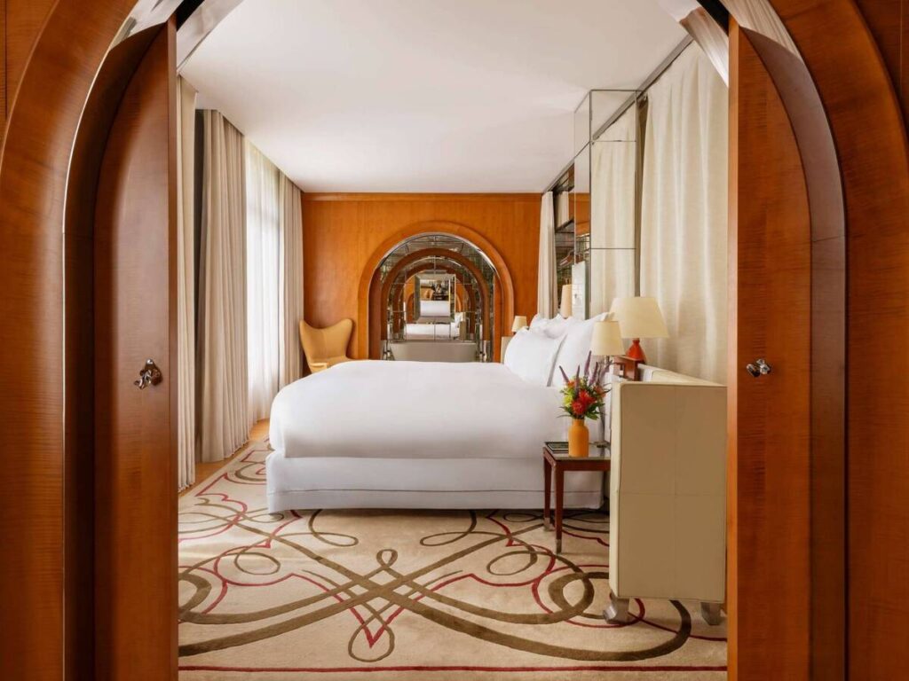 Suíte do Le Royal Monceau – Raffles Paris | Foto: divulgação
