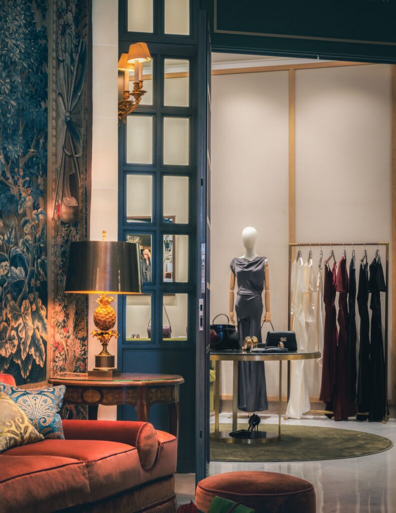 Le Bristol Paris - Pop-up Victoria Beckham 2026 | Foto: divulgação
