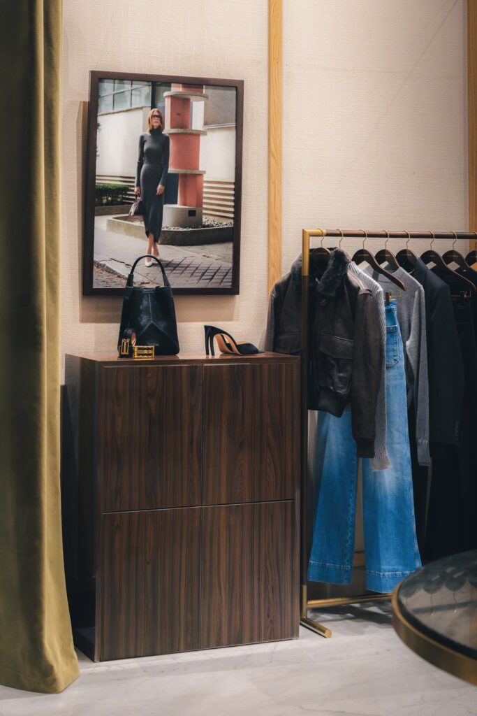 Le Bristol Paris - Pop-up Victoria Beckham 2026 | Foto: divulgação