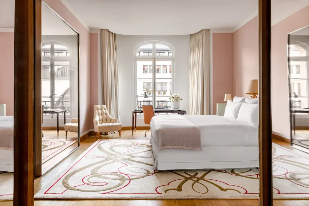 Suíte do Le Royal Monceau – Raffles Paris | Foto: Patrick Locqueneux