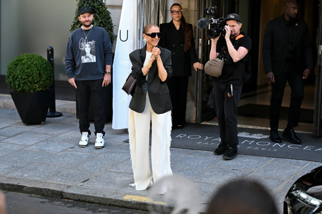 Céline Dion no Le Royal Monceau – Raffles Paris | Foto: Lionel Urman / Bestimage