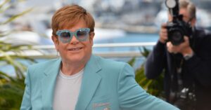 Elton John está de volta ao Rio: de suíte presidencial a barrado no Copacabana Palace, relembre sua relação com a cidade