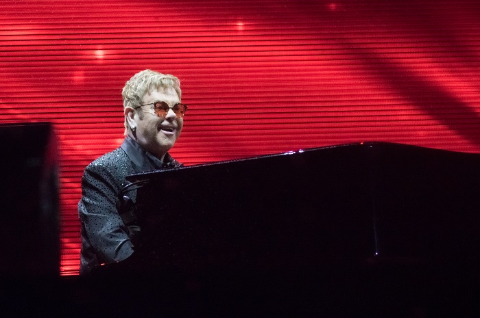 Elton John na Praça da Apoteose em show com James Taylor, em 2017 | Foto: Bruno Pereira