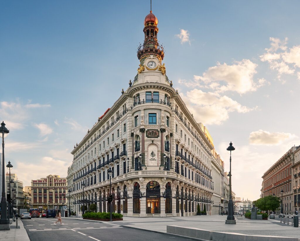 Exterior do Four Seasons Madrid | Foto: divulgação