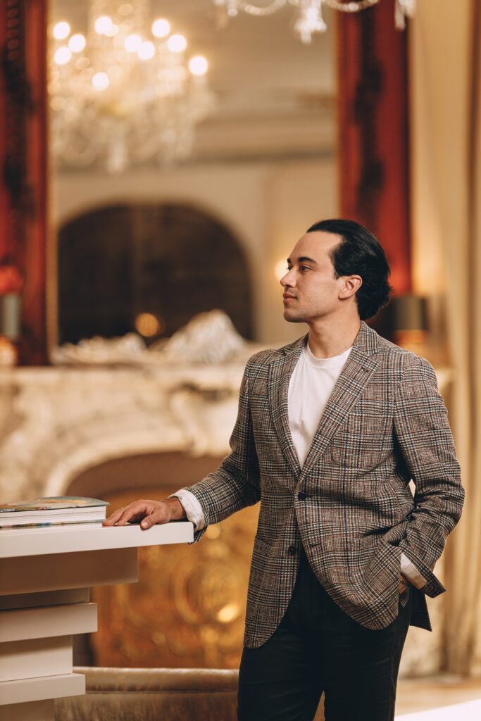 Vinicius Belo no Four Seasons Madrid | Foto: Nathan Cazella / Check Hotels