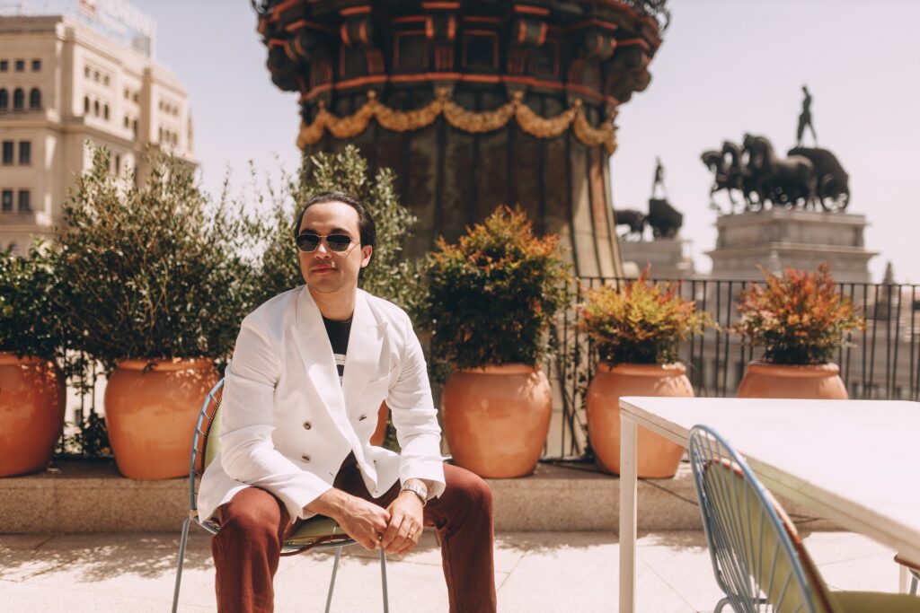 Vinicius Belo no Four Seasons Madrid | Foto: Nathan Cazella / Check Hotels